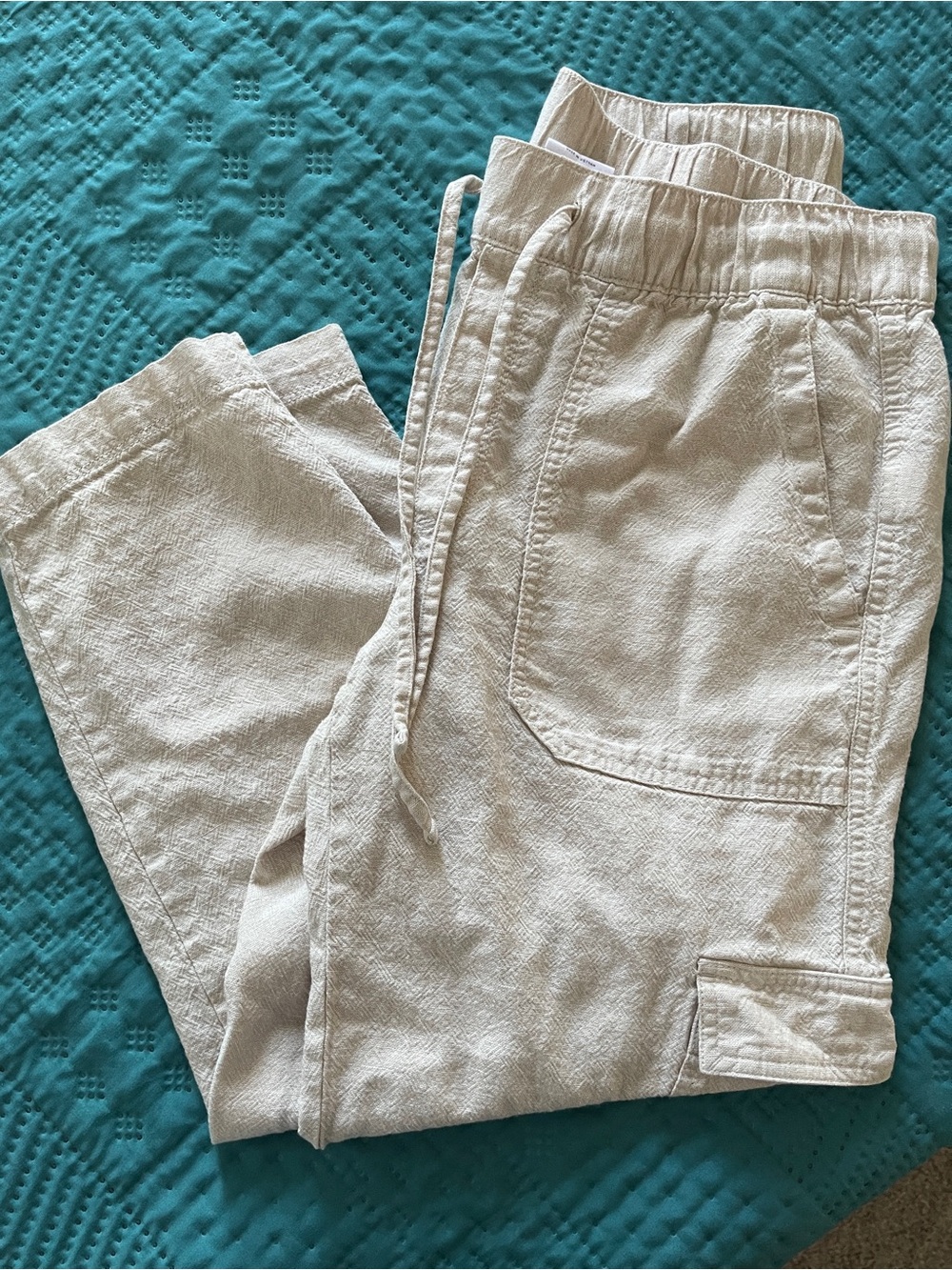GAP Women's Easy Pant Light Beige Linen-Blend Capris M
